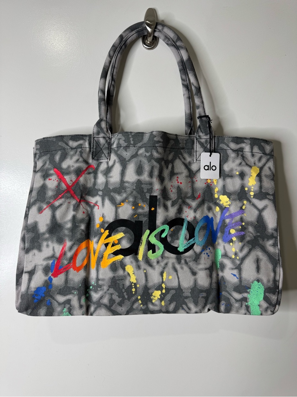ALO Yoga Gray Tie-Dye Pride Shopper Tote